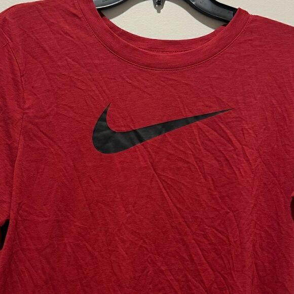 Nike Dry Legend Wome's Training T-shirt Scoop Neckline pomegranate XL New tee - Picture 5 of 7